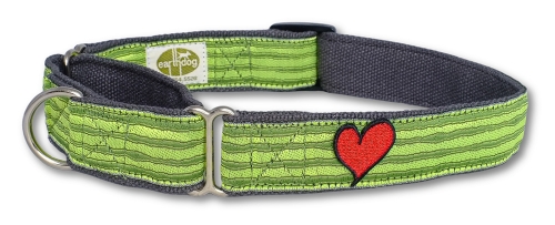 earthdog dietrich martingale hemp collar with heart patch